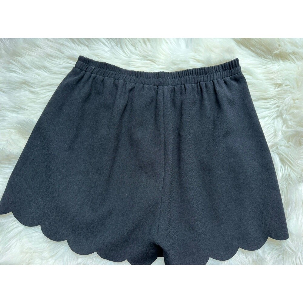 Everly Scalloped Black Women’s Shorts Size Small, Elastic Back, Pull On Shorts